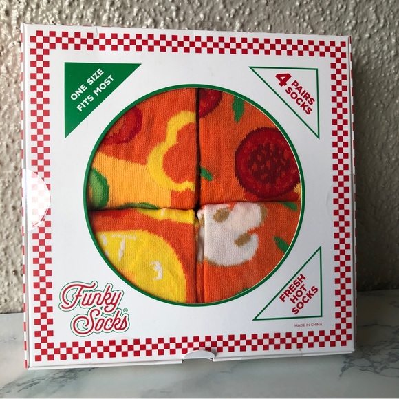 Funky Socks Pizza Themed socks in a Pizza Box- 4 pairs of Socks in Pizza Box NIB - Picture 1 of 3